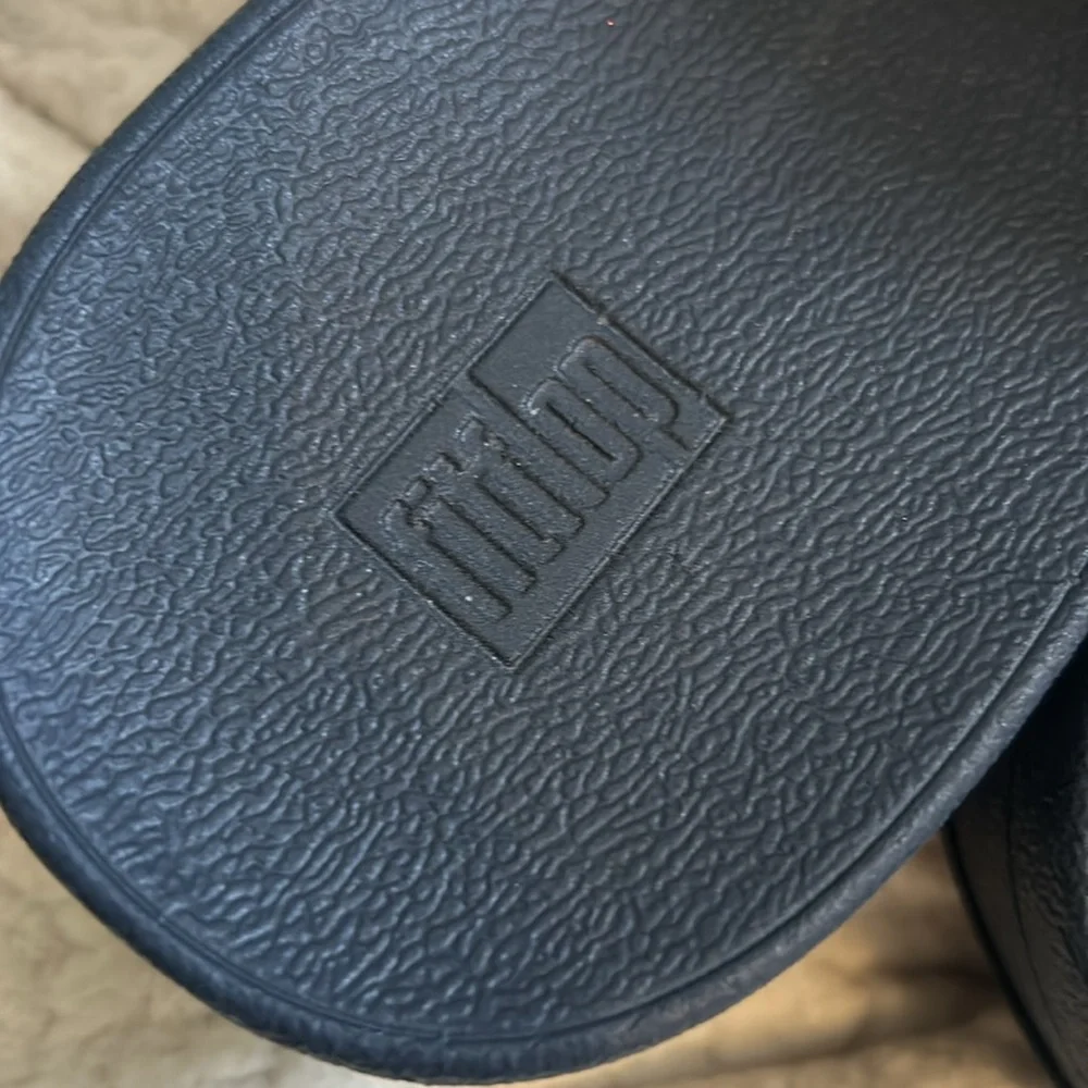 Fitflop US size 8. Wore once. - Picture 6 of 8